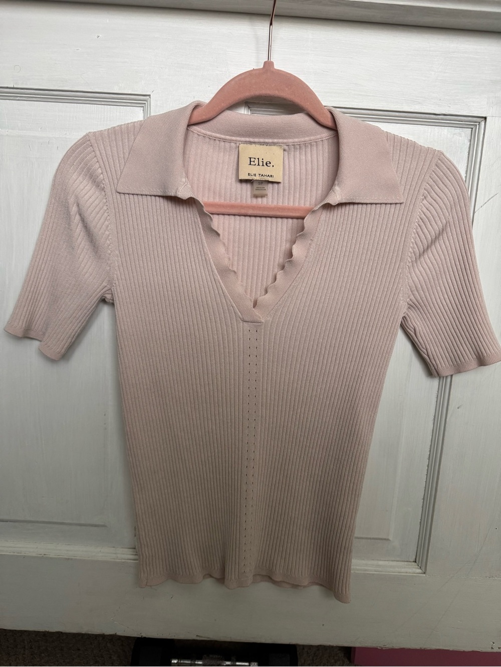 Elie Tahari Dusty Pink Ribbed Collared V-Neck Tee